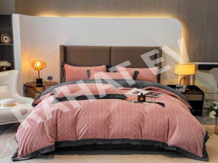 VELVET BEDSHEET SET